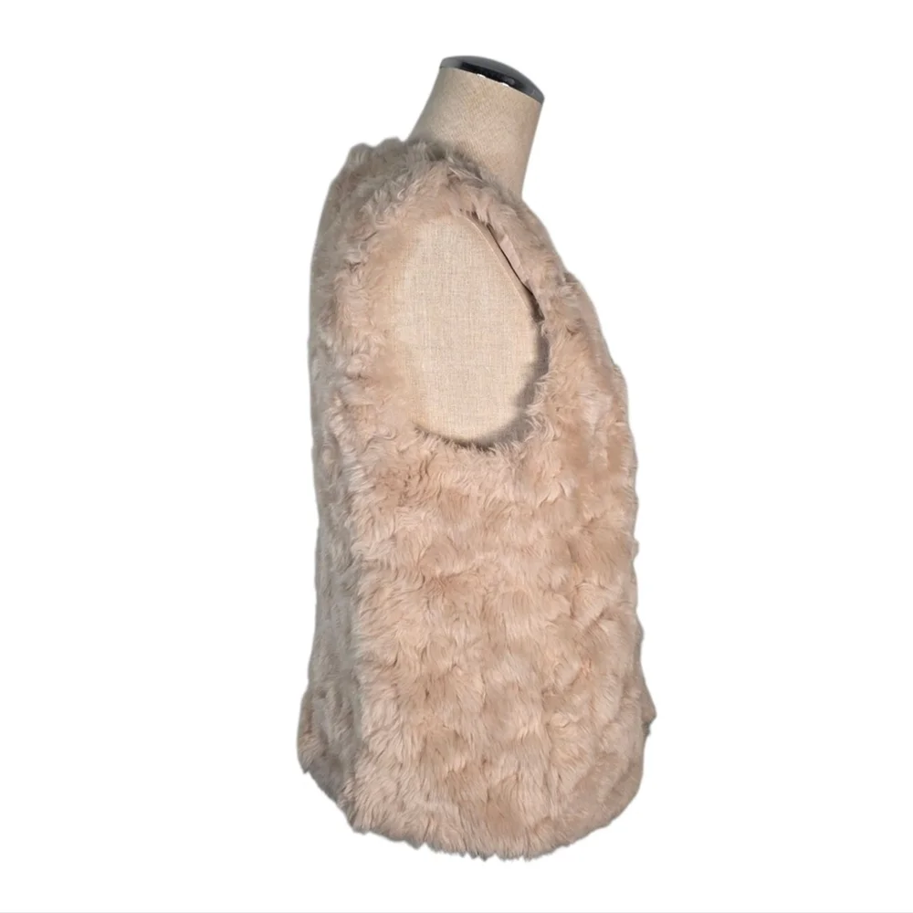 Club Monaco Women's Faux Fur Open Front Vest Beige Size Small